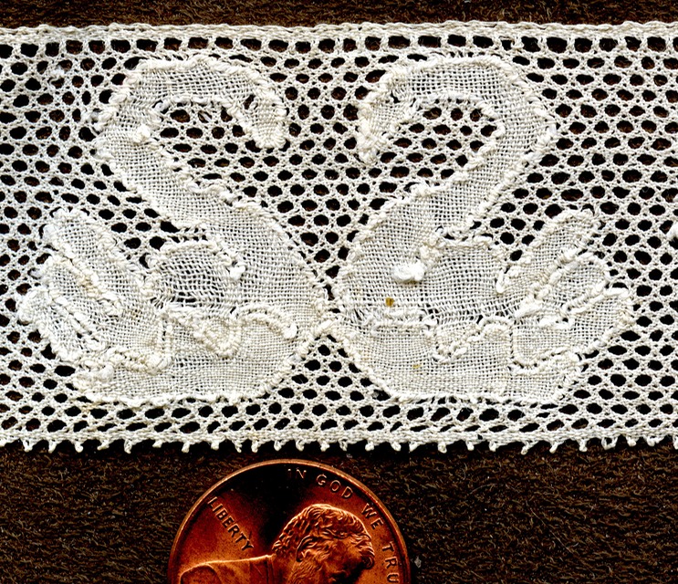 LITTLE pair SWAN689
